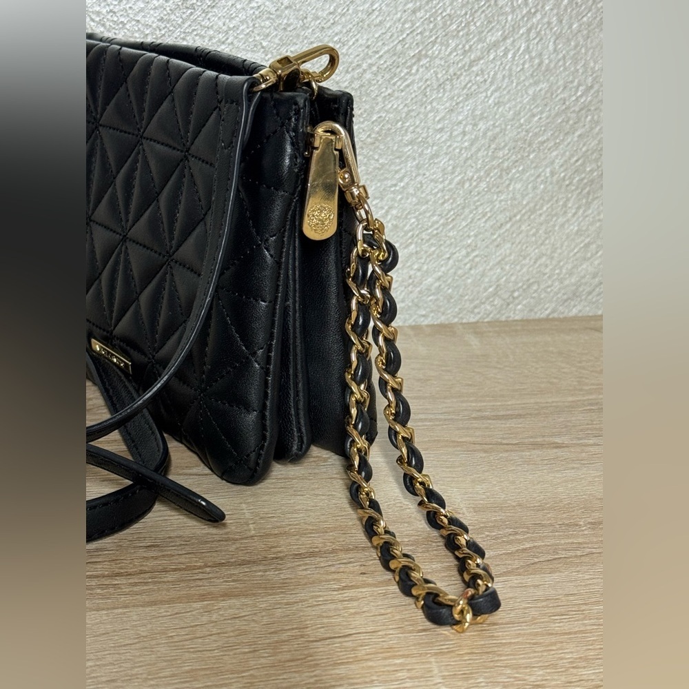 Vince Camuto Doyle Black Leather Quilted Small Crossbody Bag Wristlet Purse - Picture 3 of 11